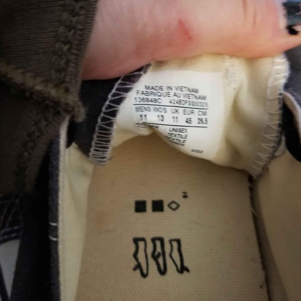 Converse - Picture 3 of 3